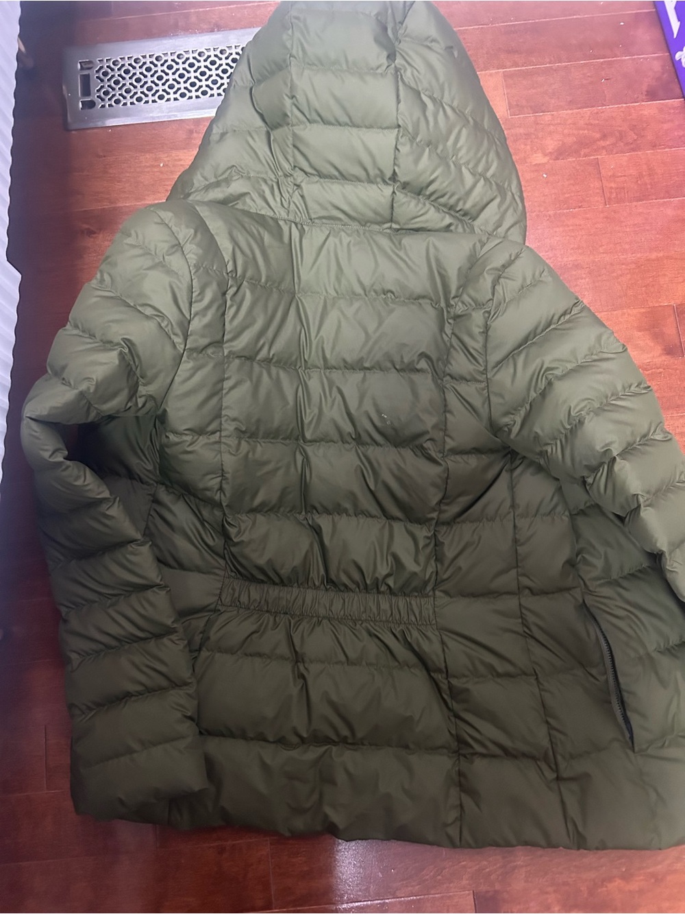 Nike jacket - Picture 2 of 4